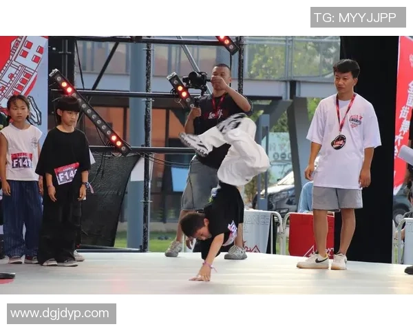 热议街舞：南京街舞队的个人能力变革