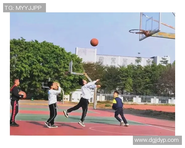 篮球新手攻略：技术入门指南